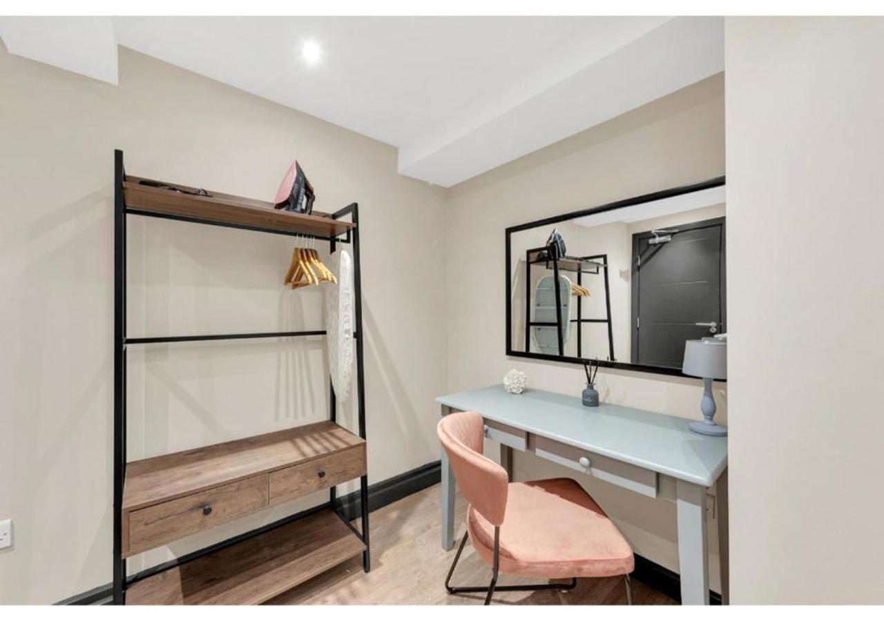 Serene Bliss: Perfect For 2 Apartment London